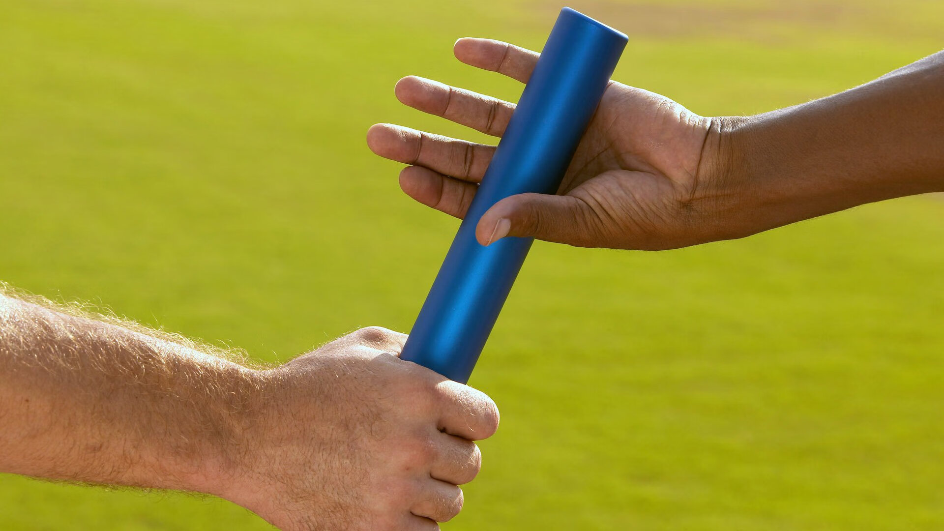 “青少年足球主题公益跑运动会在全国火热举行”，青少年校园足球赛