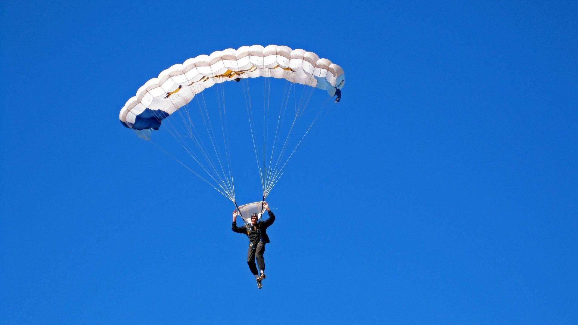 赛前紧急调整:车队的最后拼搏,赛前状态的调整